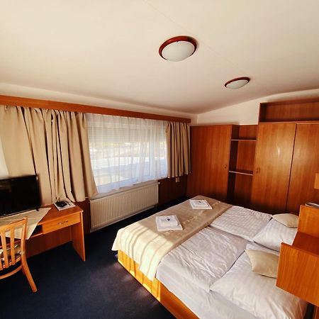 Apartmány EKOSERVIS SLOVENSKO Veľký Slavkov Exterior foto